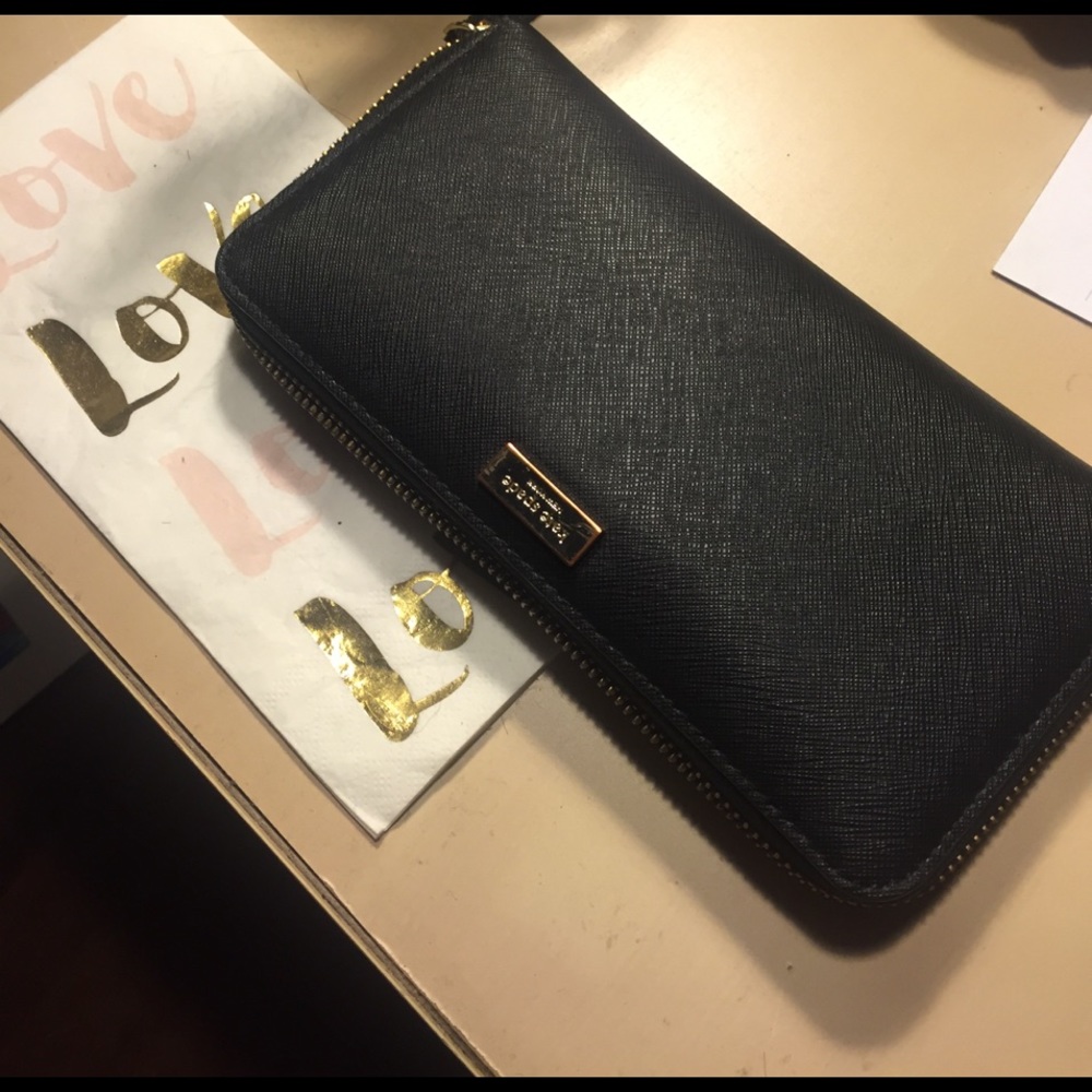 Kate Spade black clutch wallet