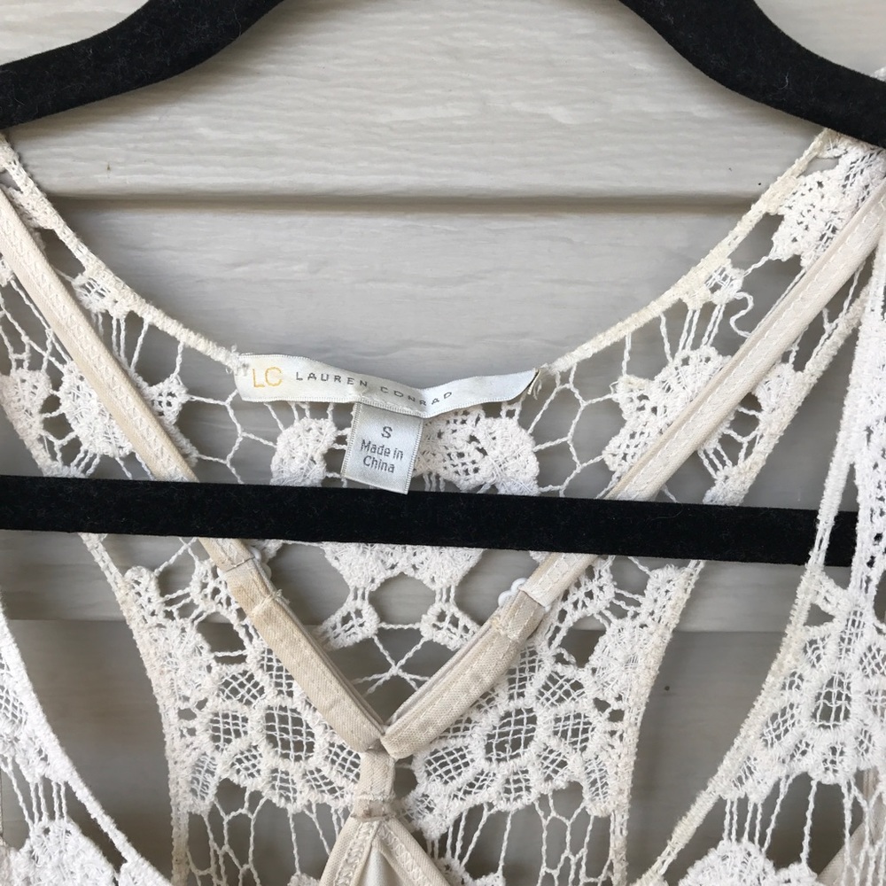 LC lace dress - Picture 4 of 6