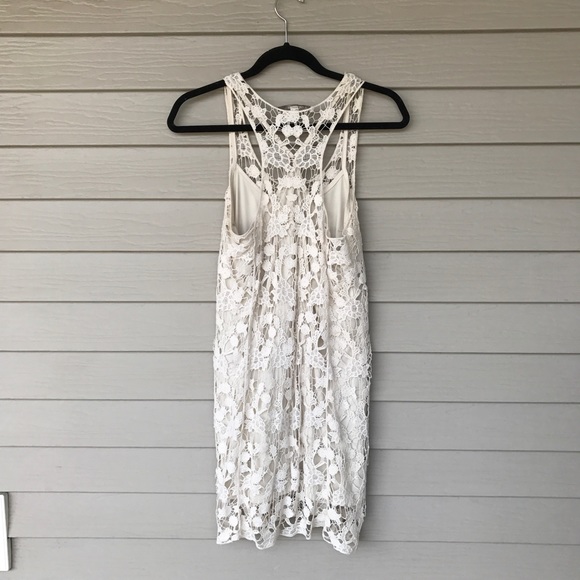 LC lace dress - Picture 2 of 6