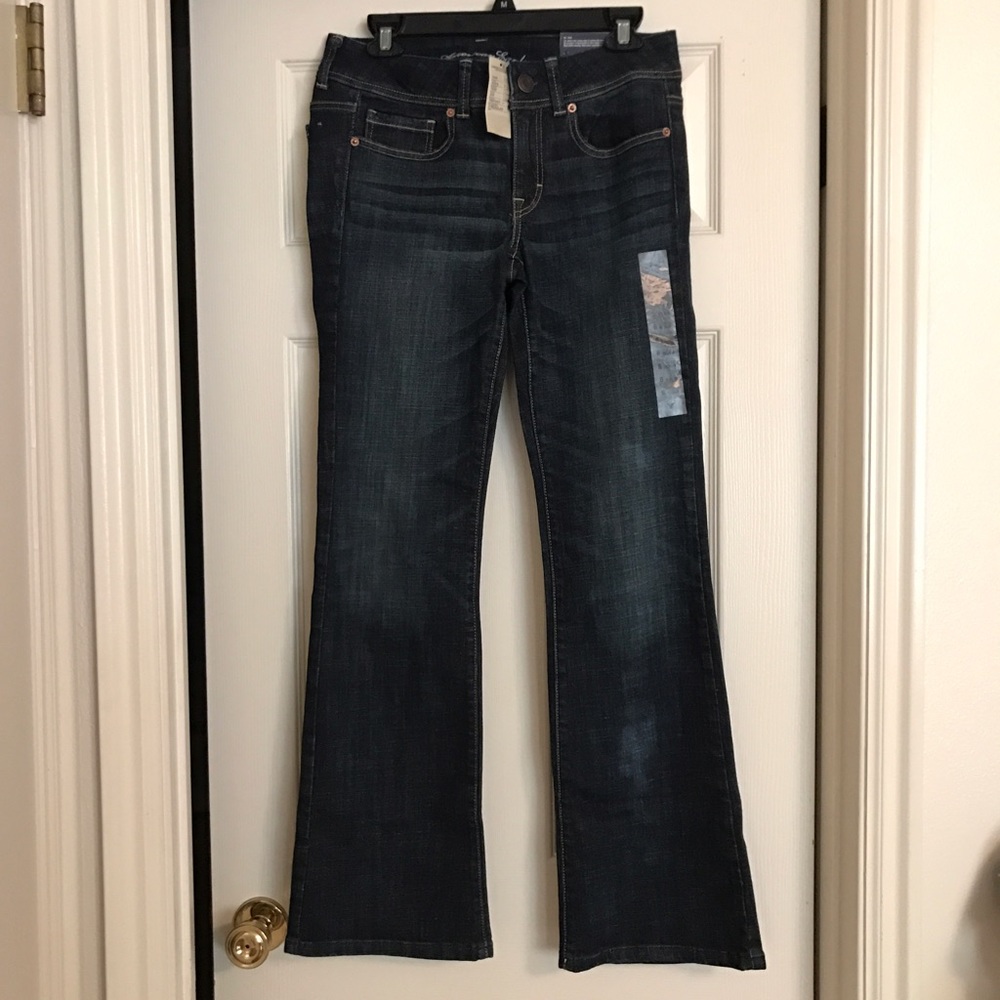 American Eagle size 6 original boot cut jeans