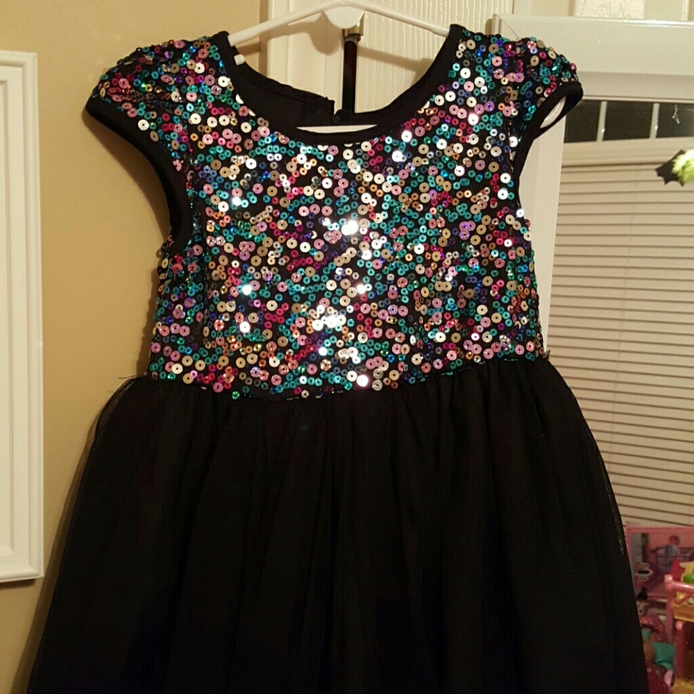 BNWOT Girls' Size 5 Sequined Dress