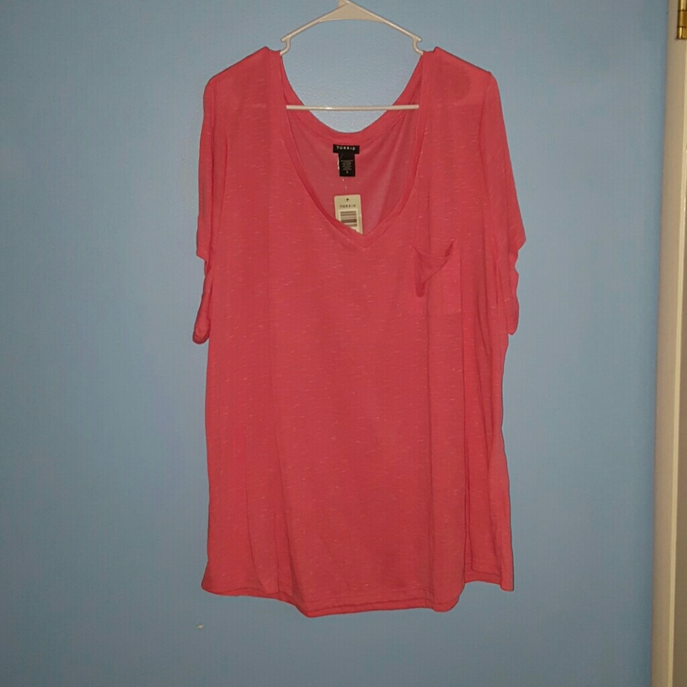 Coral slub v-neck tee
