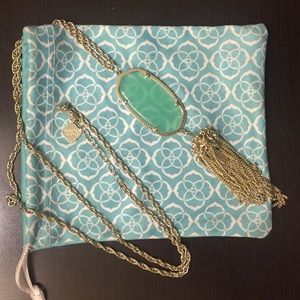 Must Have Kendra Scott Rayne Necklace!