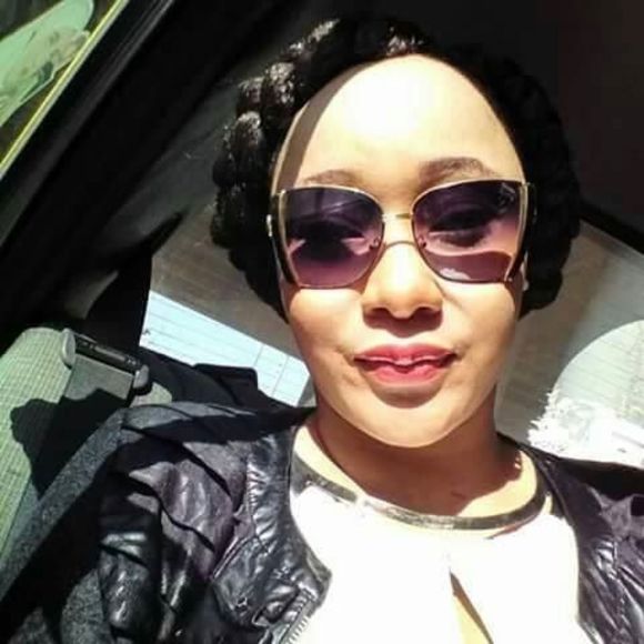 Meet your Posher, Yves - Picture 1 of 1