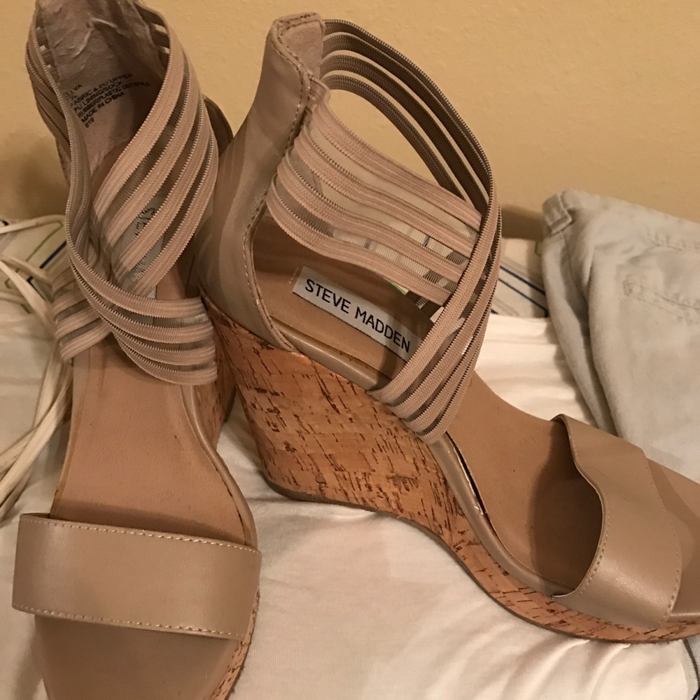 Steve Madden wedges