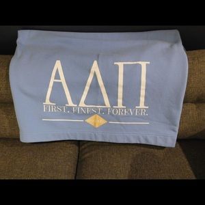 Alpha Delta Pi Gildan Sweatshirt Throw Blanket