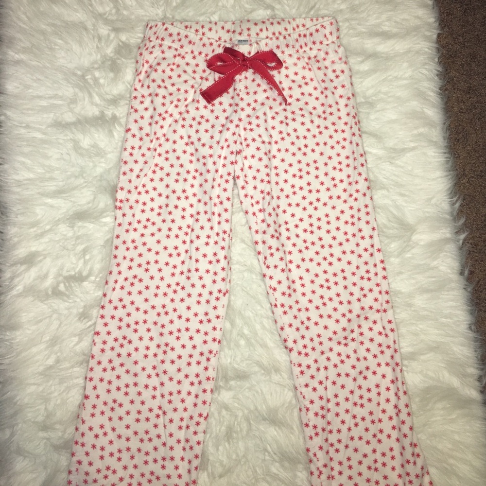 Old Navy snowflake pajamas