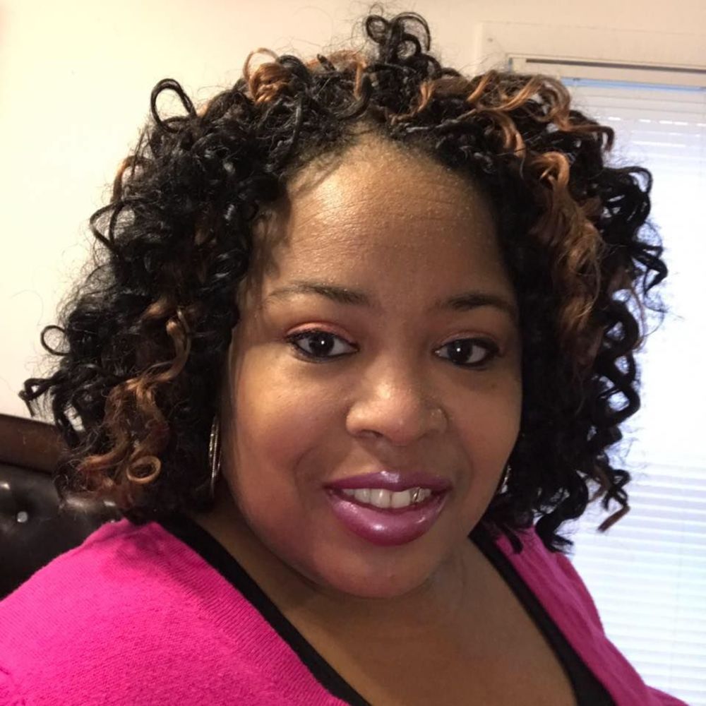 Meet your Posher, Stephanie