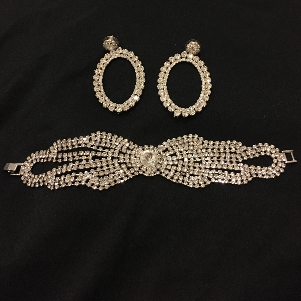 Charming Charlie Faux earrings & bracelet