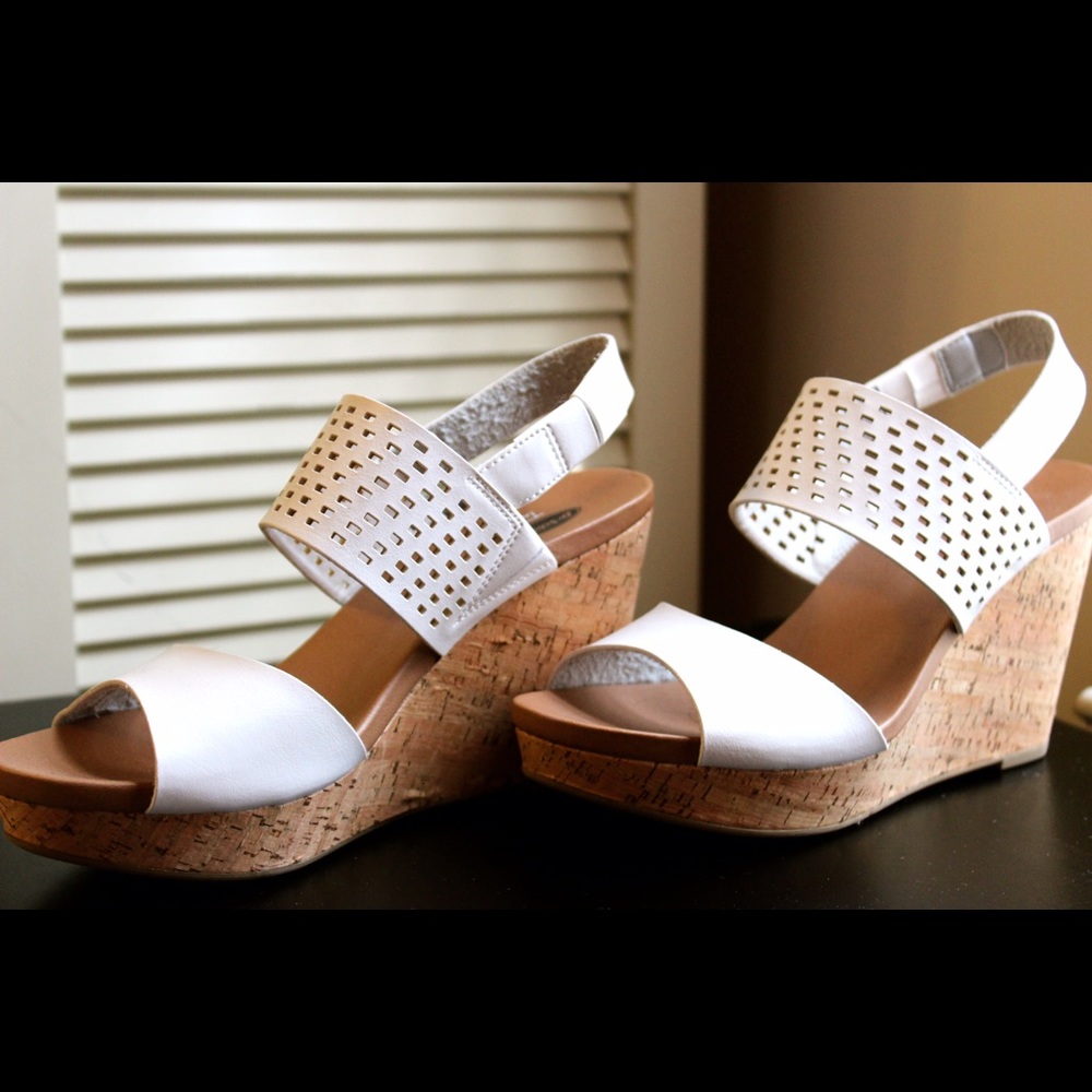 Dr.schools wedge heels