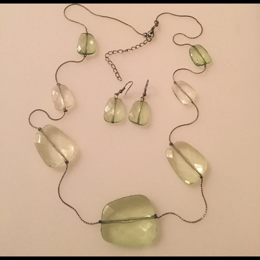 Transparent Green Faceted Necklace & Earrings Set