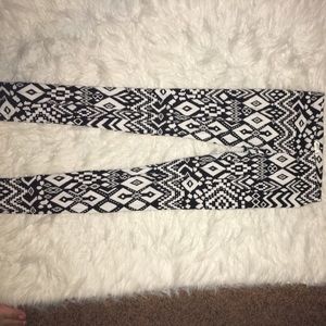 Black and white Aztec leggings