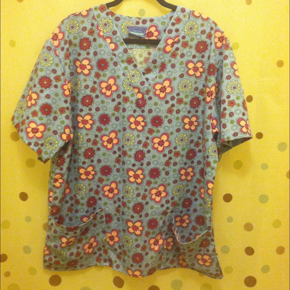 Blue & purple floral scrub top (3x)