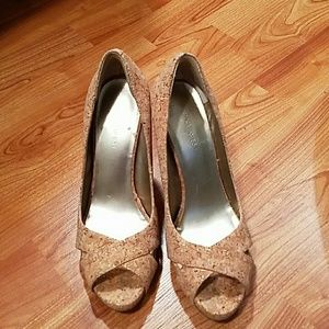 Sexy open toe high heel corkscrew look