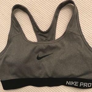 Nike pro gray sports bra NWOT