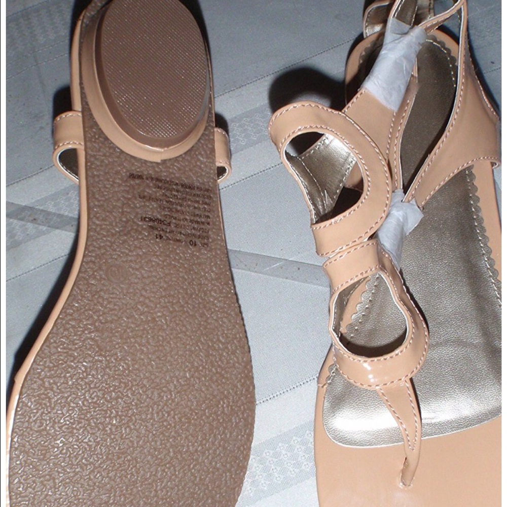 Mod Fever Patent Sandal