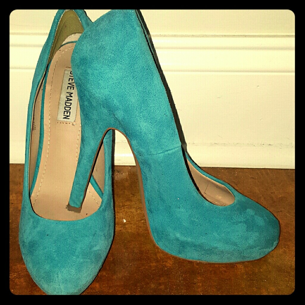 Teal heels