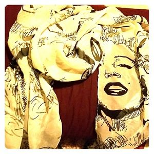 Marilyn Monroe Scarf!!