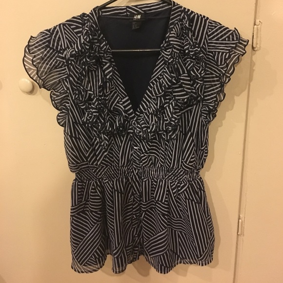 H&M Sleeveless Blouse - Picture 1 of 6