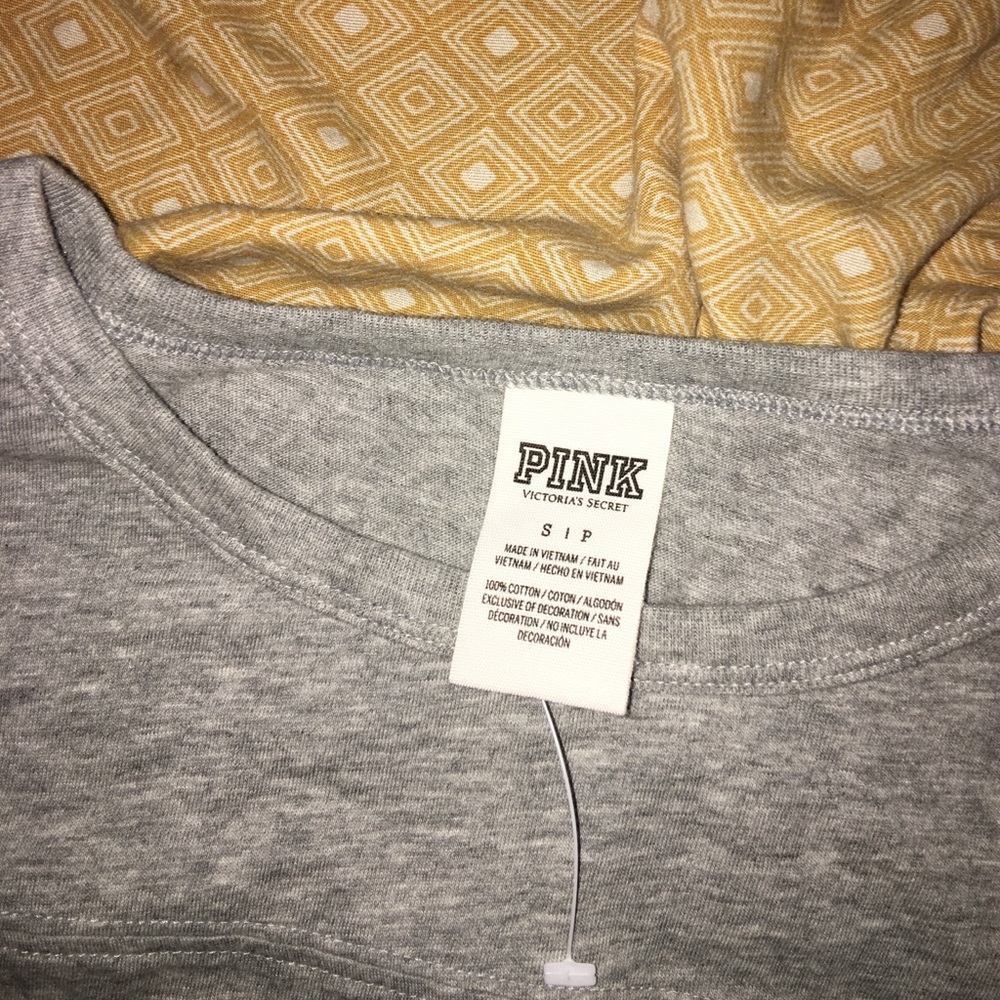 Vs tee 👕 - Picture 2 of 3