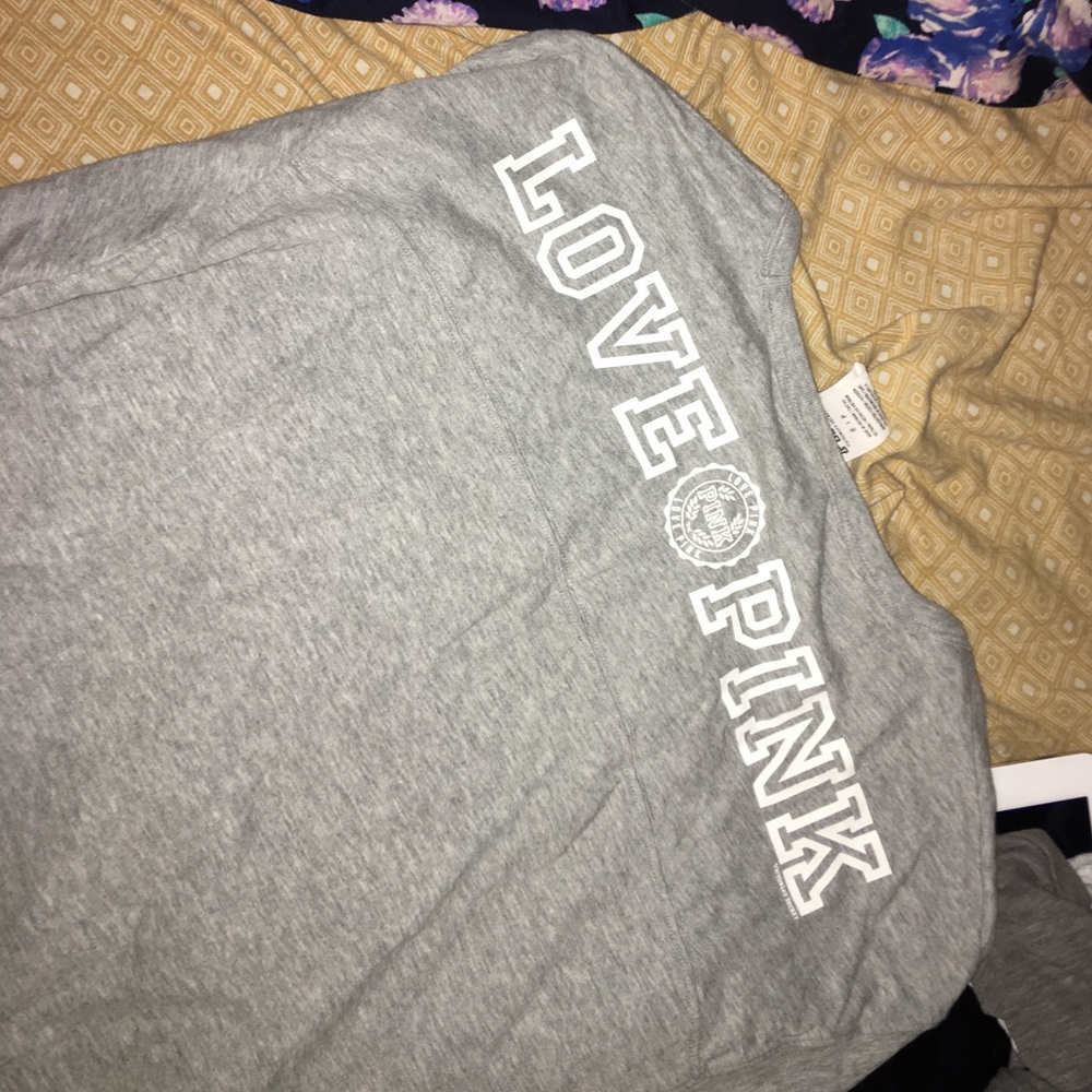 Vs tee 👕 - Picture 3 of 3