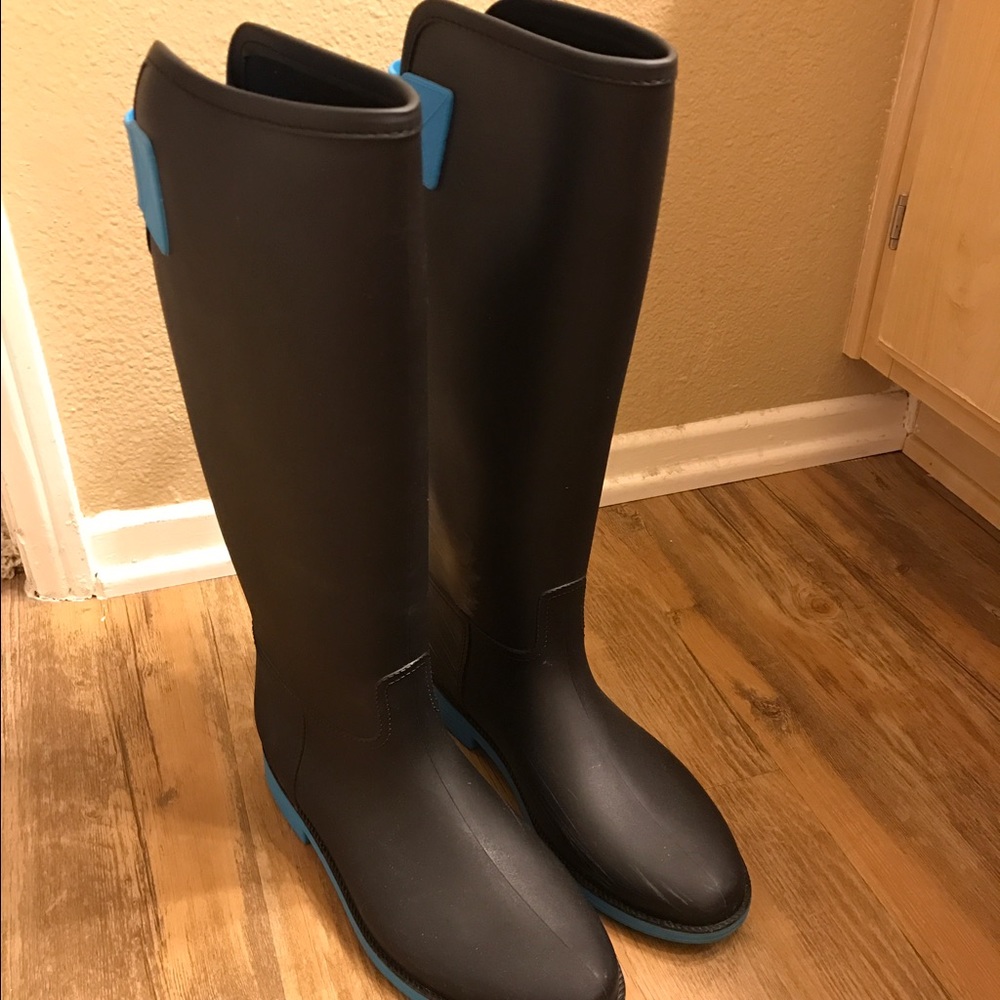 Steve Madden rain boots