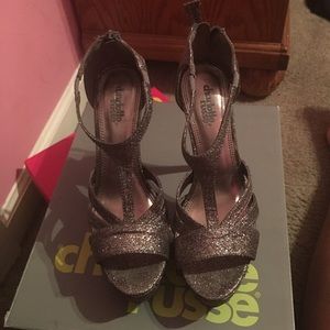 Multi-Color Gliiter Pumps