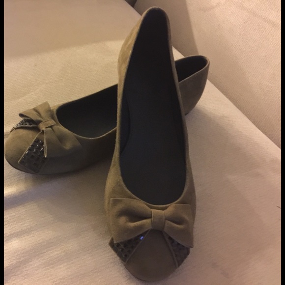 J. Crew Shoes - J.CREW Women's flat 👠 size 9.
