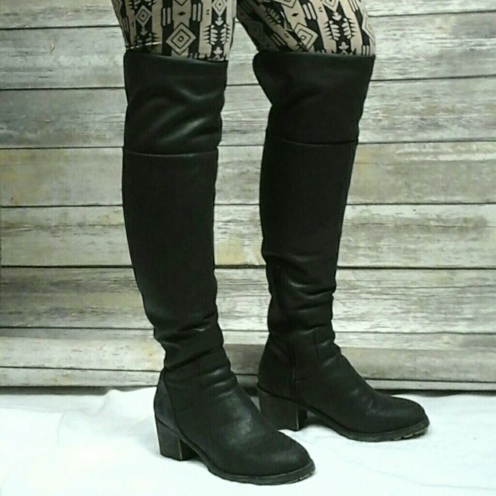Black Over-The-Knee Boots - Picture 4 of 5