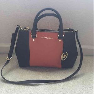 Michael kors handbag. LIKE NEW
