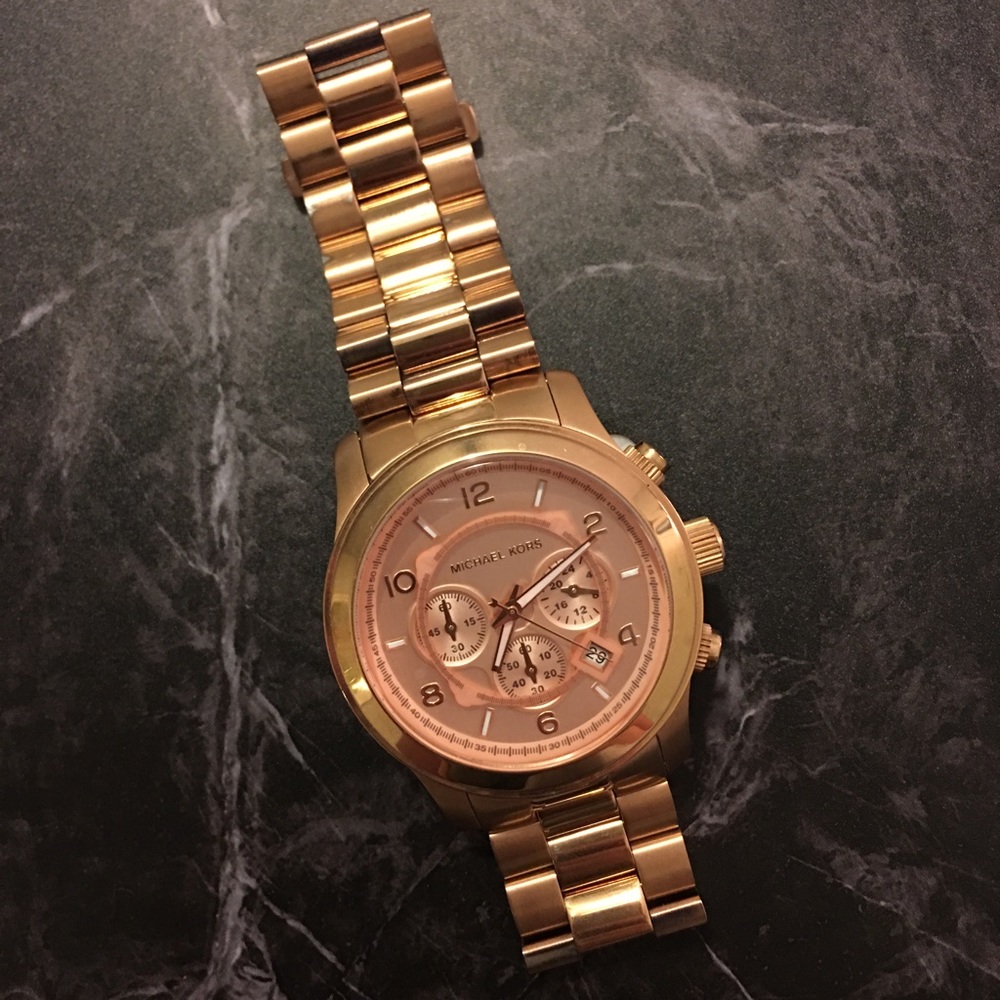 Michael Kors Runway Women's Rose Gold Watch