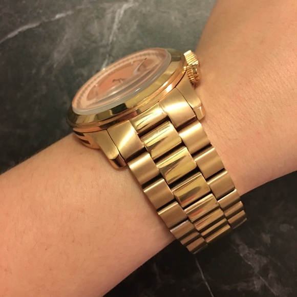 Michael Kors Runway Women\'s Rose Gold Watch main image 6