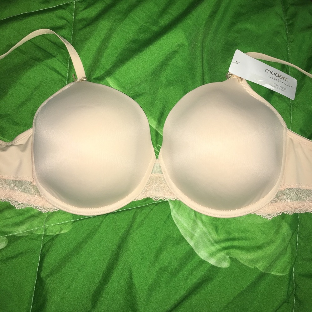 NWT Bra, cream color