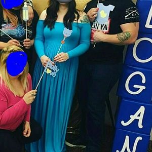 Sew trendy accessories maternity gown