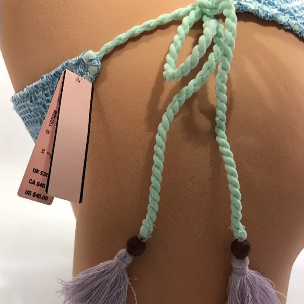 Victoria's Secret crochet Side Tie Bikini Bottom - Picture 4 of 7