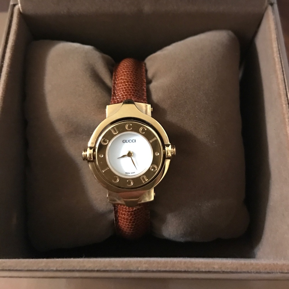 Women Gucci watch