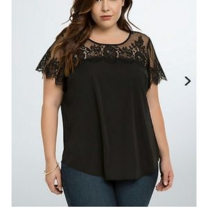 LACE INCET SATIN BLOUSE