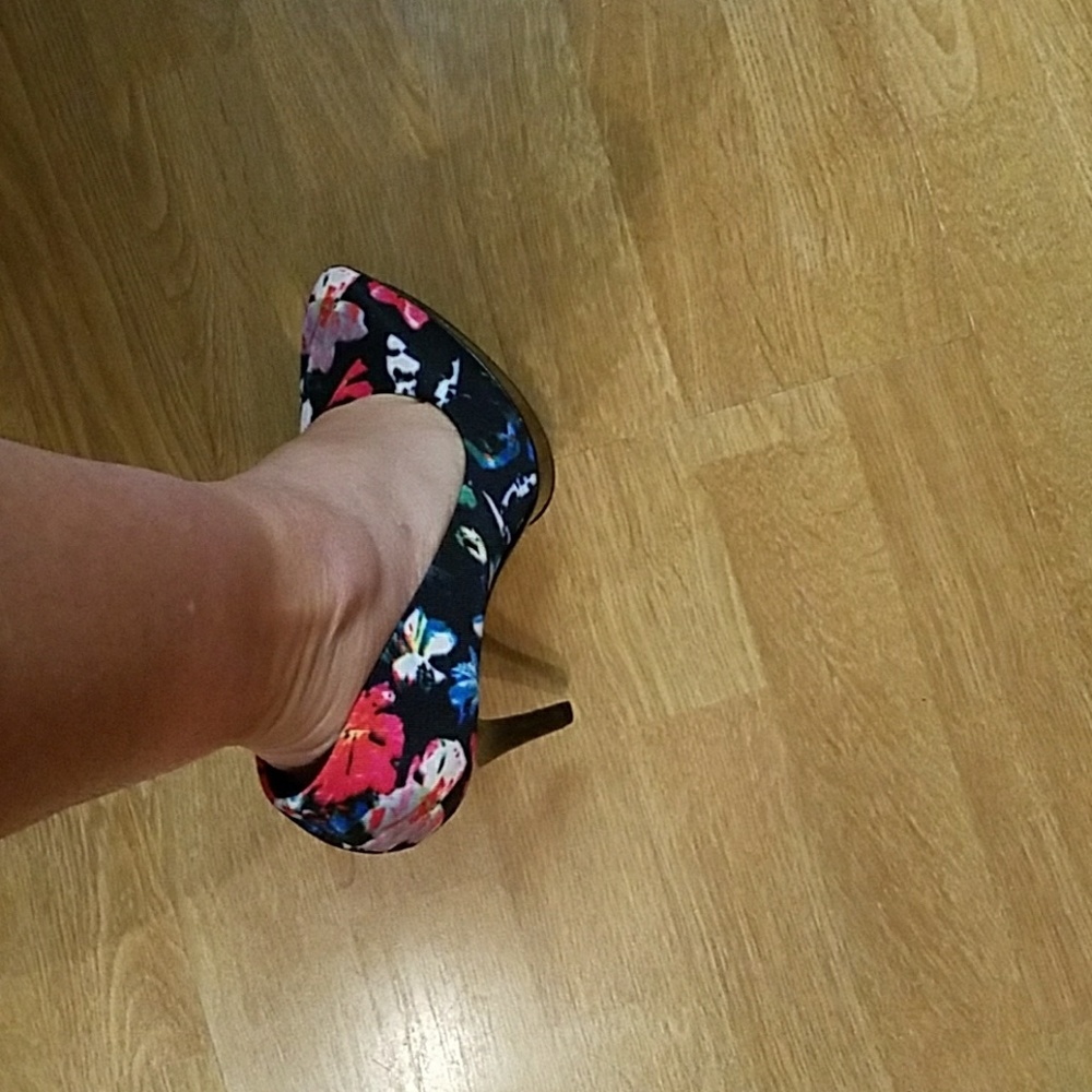 BRAND NEW X*Appeal HIGH HEEL SHOES