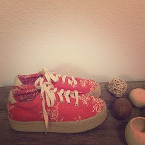 Summer is coming!!!🌞 Esparto sole platform shoes