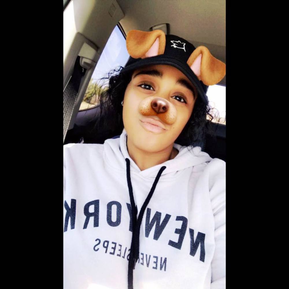 Meet your Posher, Mila