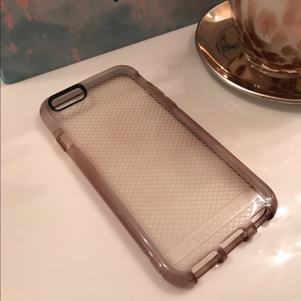 Tech 21 IPhone 7 case
