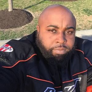 Meet your Posher, Devin