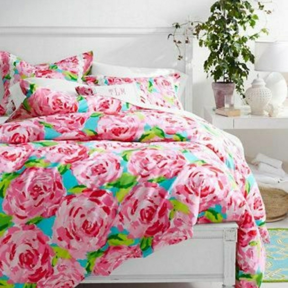 ISO Lily P queen duvet cover