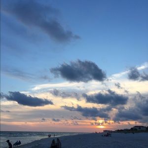 Meet your Posher, Carolina