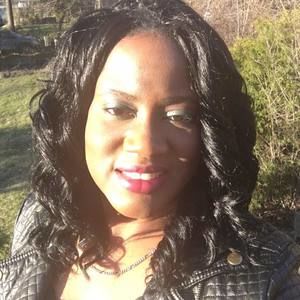 Meet your Posher, Dionne