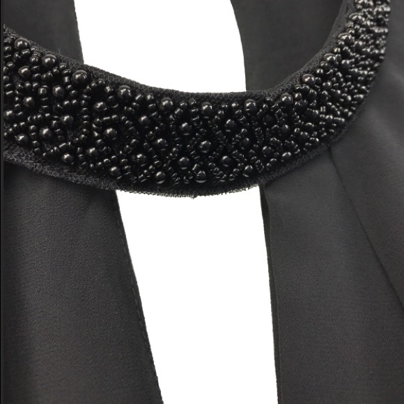 Plus size Beaded Necklace Collar Blouse - Black - Picture 3 of 6