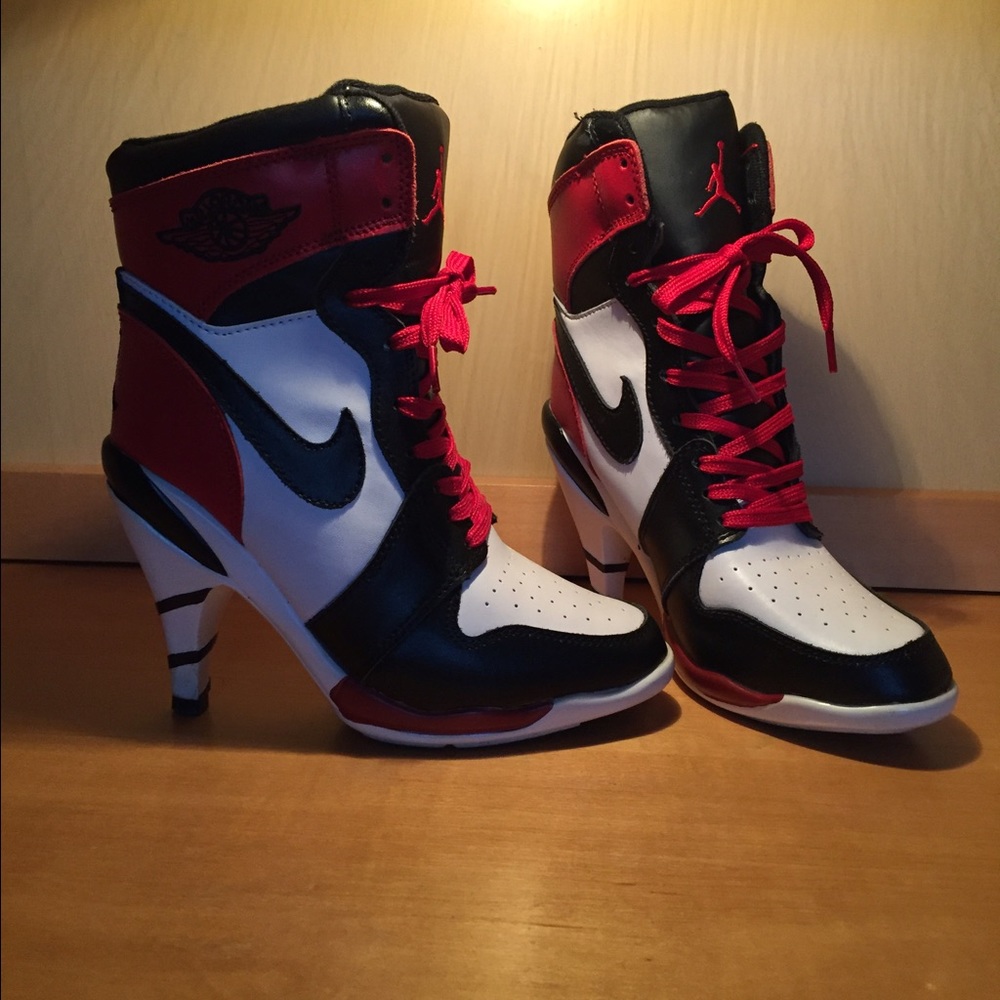 Air Jordan Women's high heel sneakers size 7