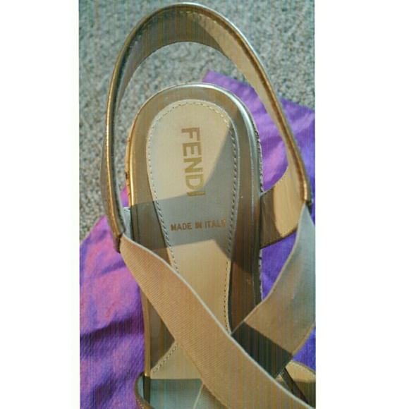 Fendi wedge sandals in size 35.5 (5.5) - Picture 3 of 3