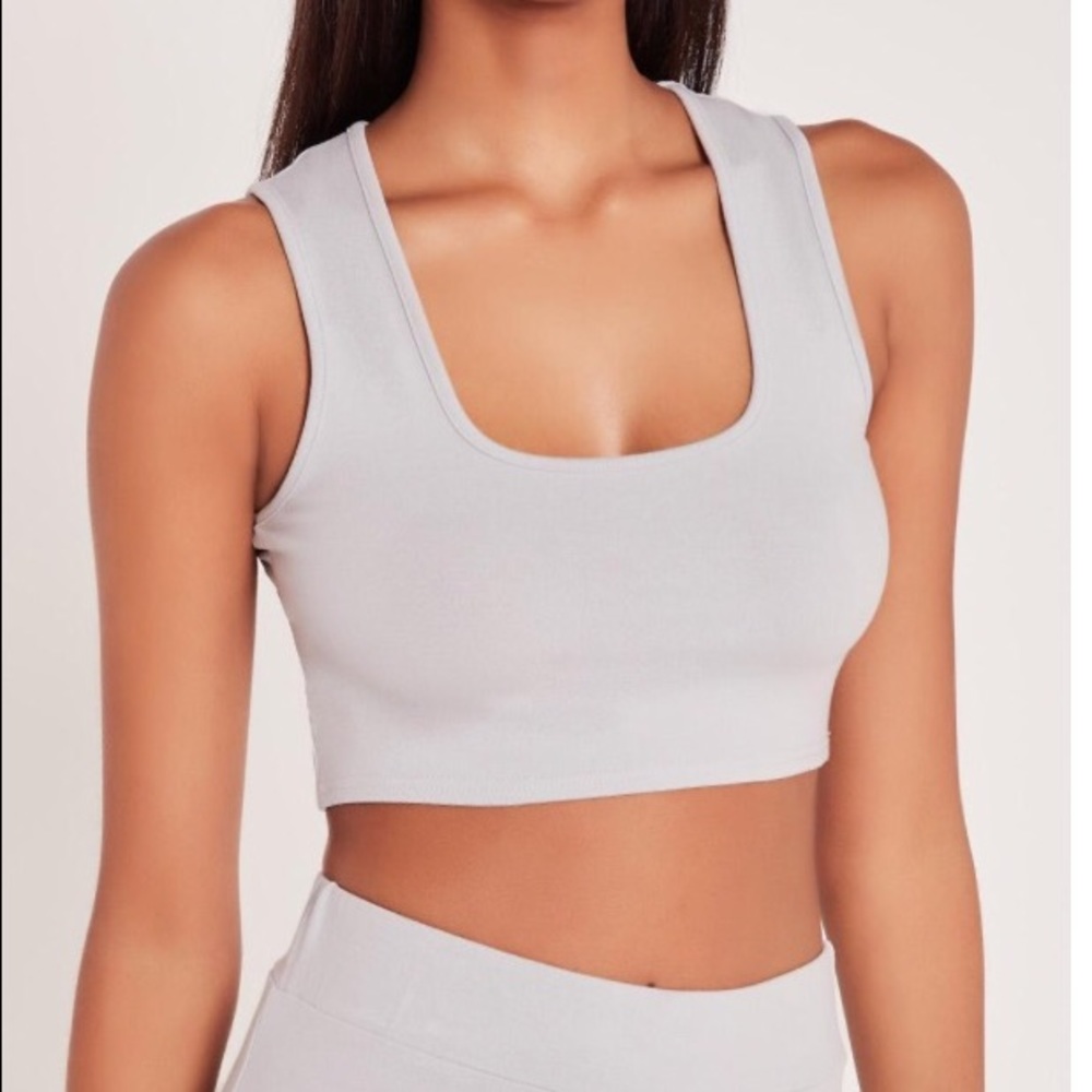 ONE LEFT - SIZE 10! MISSGUIDED CROP TOP SPORTS BRA - Picture 2 of 3