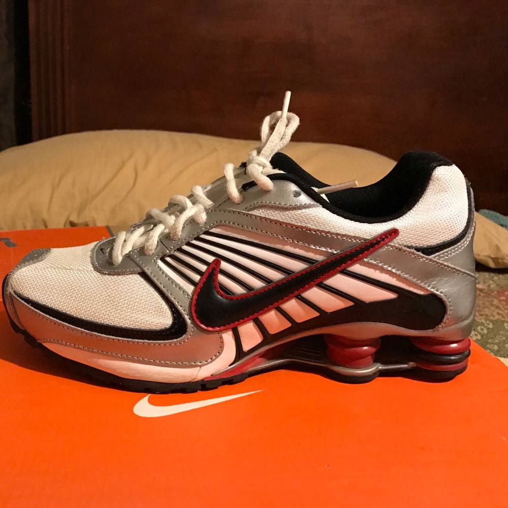 EUC Women's Nike Shox Turbo 8 (GS) shoes
